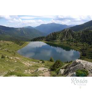 🦅 Legenda Lacului Vulturilor – Drumeție în Munții Siriu 🌲🏔️