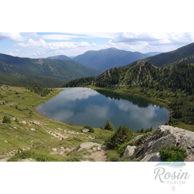🦅 Legenda Lacului Vulturilor – Drumeție în Munții Siriu 🌲🏔️